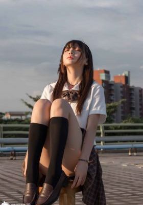 浪货趴办公桌～H揉秘书在线观看_HD免费观看电视剧